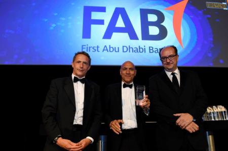 بنك أبوظبي الأول يحصد جائزة "أفضل مسيرة تحول في العالم ...