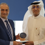 بنك الإسكان يكرّم الرحالة يوسف الجناحي