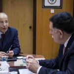 الحكومة اليمنية تُشدد على أهمية تدخل البنك المركزي للحفاظ على العملة