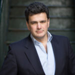 جمعية المصارف سلمت دياب شيكاً بقيمة 6 مليون دولار