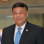 سلطنة عمان: بنك مسقط و”أكسا للتأمين” يقدمان خدمة تأمين السيارات عبر الإنترنت