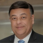 اتحاد التأمين يسلم تبرعًا بقيمة ١٠ ملايين جنيه لصندوق تحيا مصر