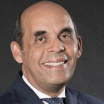 بنك نزوى يوفر أكثر من ٣٠٠٠ برنامج تدريبي وتأهيلي لموظفيه