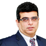 البحرين: د.عبدالله سلطان يحصل على جائزة العام 2020 “كأفضل قائد شاب”