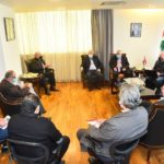 مصرف لبنان: لا نوزع الدولارات إنما نتدخل بيعًا وشراءً بالتوافق مع وزير المال