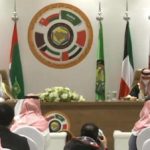 سوفت بنك يخطط لبيع سندات بمليار دولار