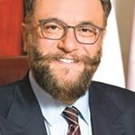 السعودية: إلزام البنوك وشركات التأمين بتوفير “رقم مجاني” لشكاوى العملاء