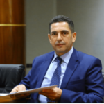 الإمارات: تأمين صحي لأصحاب الدخل المحدود العاملين في خط الدفاع الأول