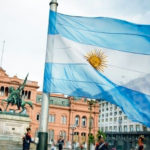 وزني يبحث مع أوهانيان مشروع موازنة 2021 وقانون برنامج إنشاءات الملاعب الرياضية