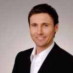 مخالفات جسيمة ورئيس مجلس ادارة هيئة التأمين يعد بإصلاحها