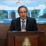 سلامة بعد لقائه وزني: لدينا اقتراحات نعتقد إنها ستؤدي إلى انخفاض سعر صرف الدولار