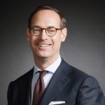 الإمارات: “كبار المواطنين”.. منظومة متكاملة من الحقوق والامتيازات