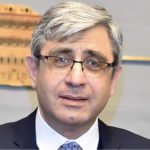 العجز الإجمالي للموازنة عند حوالي ٢،٧١ مليار د.أ. في العام ٢٠٢٠