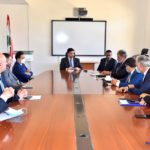 بوشكيان التقى رئيس القسم الاقتصادي في السفارة الفرنسية