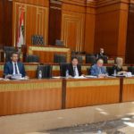دبوسي تفقد مصانع قبيطري للزجاج في البداوي للتأكد من صمود الصناعات الحرفية