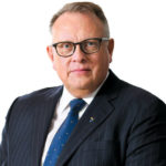 هل وسطاء التأمين نقطة ثابتًة في سوق متغير؟