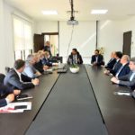 الأجور سترتفع حتماً… هل تُدفع بالدولار؟