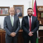 الأردن: علاء عبدالجواد يكرم فريق الشركة المشارك ببطولة كرة القدم