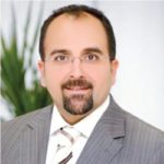 بن طوق يبحث مع وزير الاقتصاد والتخطيط التونسي سبل تنمية الشراكة الاقتصادية