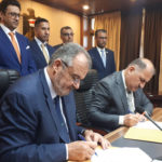 “الإعادة العالمية” تُخطر شركات التأمين بالموانئ المحظورة