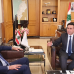 زمكحل يجتمع مع نائب رئيس الحكومة وأعضاء مجلس الإدارة التنفيذي والمجلس الإستشاري