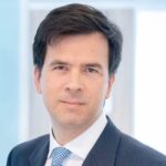 لويدز تعيّن Waystone كمشغل لمنصة الاستثمار