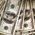 الفجوة تتسع والإحتياطي ينحسر