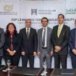 بنك الإمارات دبي الوطني – مصر يحصد جائزة البنك الرائد في مجال المسؤولية الاجتماعية من bt100