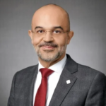 فلسطين: تكريم الطلبة المتبرعين بوديعة التأمين ضمن برنامج “بصمة الخريجين”