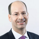 الحوت عرض مع مجلس نقابة اصحاب مكاتب السفر أوضاع القطاع