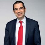 اليورو هبط إلى أدنى مستوياته في 20 عاما مقابل الدولار