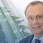 بنك السلام يقدم 5 منح دراسية لطلبة الجامعة الأمريكية بالبحرين