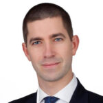 الجمعية العمانية للتأمين تكرم 40 من الاختصاصين بمجال التأمين