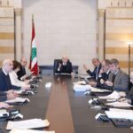 جروس يقدم كتابه طرابلس في عيون أبنائها والجوار الى الرئيس دبوسي