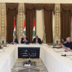 بوتين: الدولار الأمريكي يفقد هيمنته العالمية