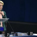 مصرف الإمارات المركزي يلغي ترخيص شركتين للصرافة