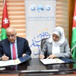 بنك نزوى يستعرض مبادراته فـي أسبوع عُمان للاستدامة
