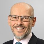 الإمارات: ايقاف التداول على أسهم دبي الإٍسلامية للتأمين وإعادة التأمين