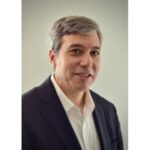 ” نساء الحاكم” شريكات أيضاً بتبييض عشرات الملايين