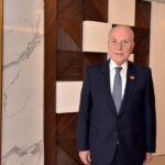 زيادة الأجور بالليرة والرشاوى بالدولار الفريش