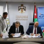 “الدراسات المصرفية” يكرم 17 موظفاً من بنك الكويت الوطني