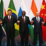 خطر يهدد اقتصادها… فرنسا تجري محادثات بعد خفض تصنيفها ‏الائتماني