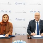 فلسطين: د. غنام والشنطي يسلمان اللواء العبد ابراهيم دعماً مالياً