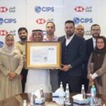 بنك إنجلترا أبقى الفائدة دون تغيير والحكومة في أزمة ديون
