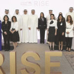 «الوطني» يحصد ١٣ جائزة ترسخ تفوقه الرقمي