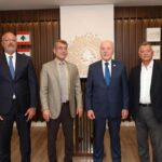 سلام التقى وفد البنك الدولي