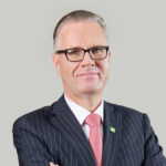 بنك فلسطين يشارك في أعمال مؤتمر قمة “نساء المستقبل”