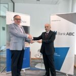 بنك الخليج يرعى شركتين شبابيتين تمثلان الكويت