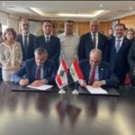 هل تبدأ عملية الاصلاح الاقتصادي بالتخلي عن العملة الوطنية؟