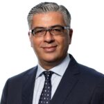 النقيب سيريل عازار تمكّن من ايفيريست